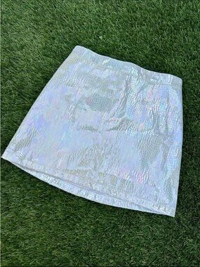 Dolls Kill Delia’s White Iridescent Snake Skin Mini Skirt- Size Small